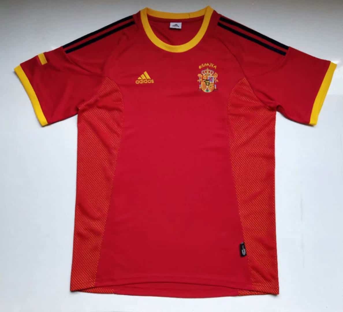 Spain Retro Home Jersey Mens 2002