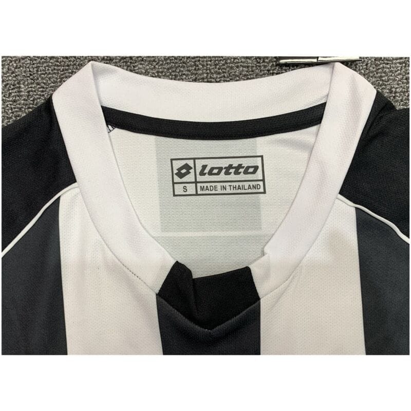 Juventus Retro Home Jersey Mens 2002/03