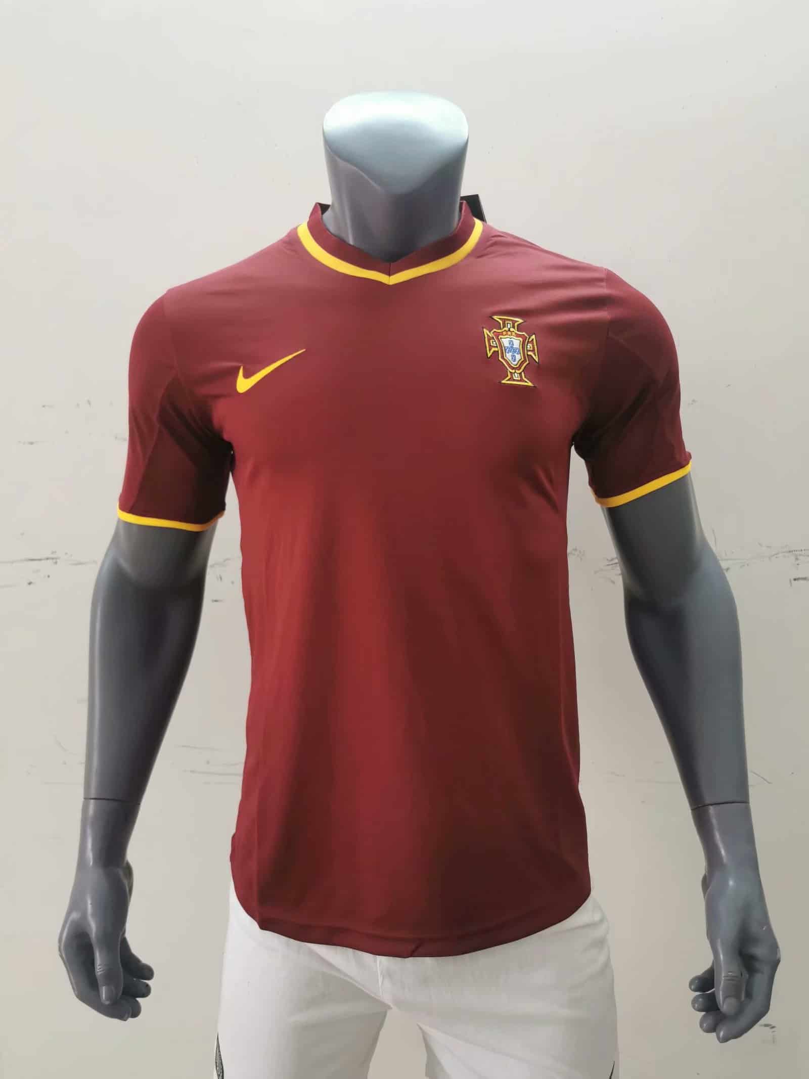 Mens Portugal Retro Home Jersey 2000