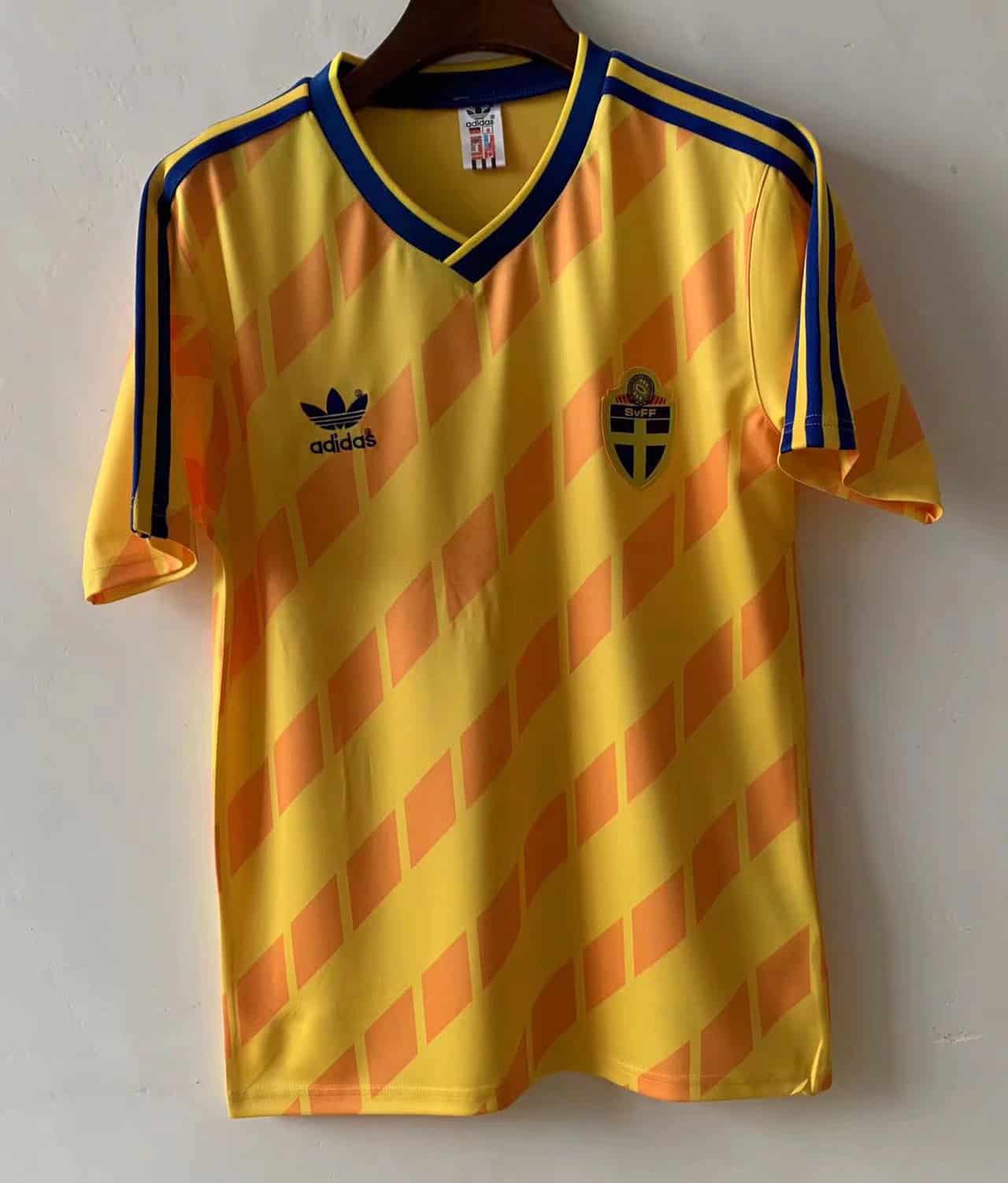 Mens Sweden Retro Home Jersey 1988