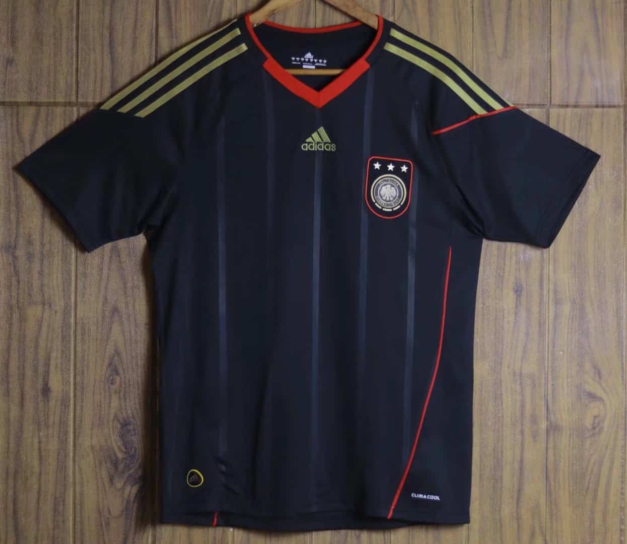 Mens Germany Retro Away Jersey 2010