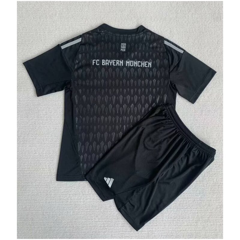 Kids Bayern Munich Goalkeeper Black Jersey 2023/24