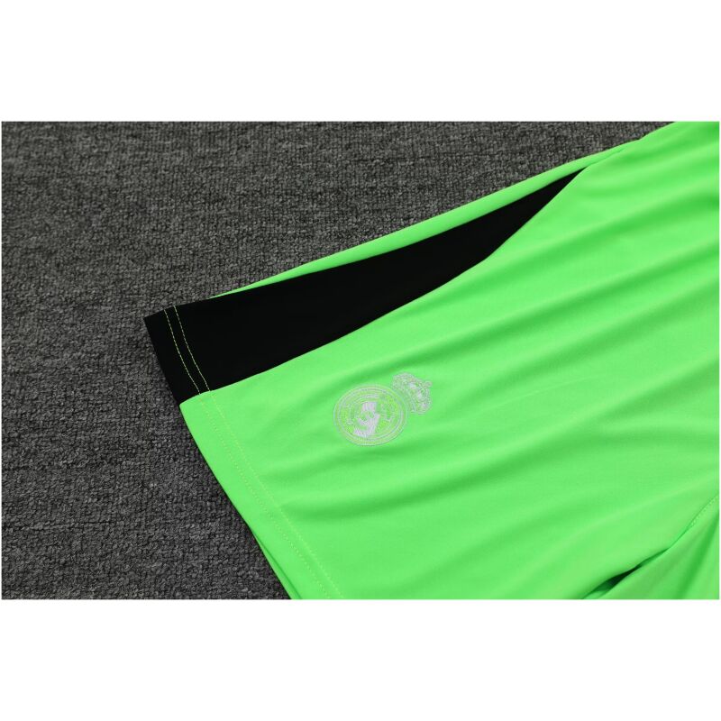 Mens Real Madrid Goalkeeper Green Suit Long Sleeve 2023/24