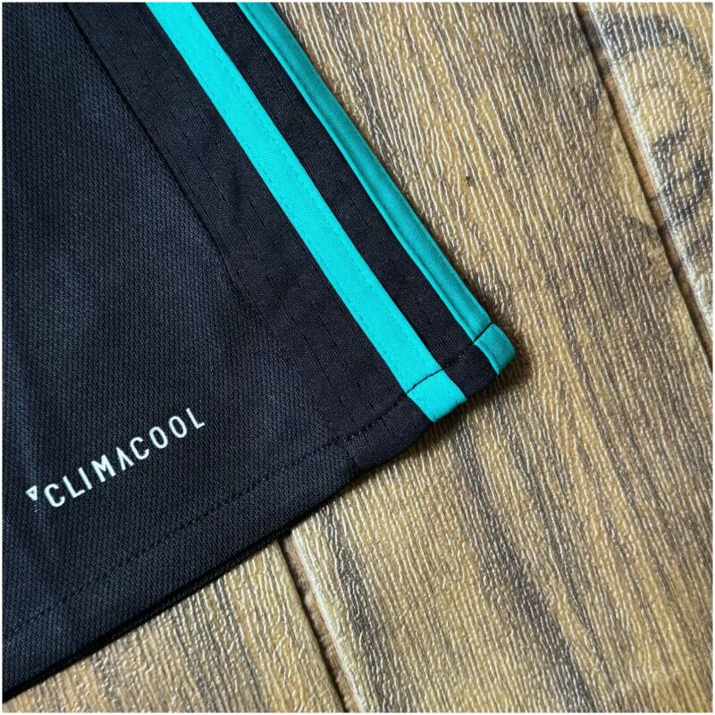 Mens Real Madrid Retro Away Jersey 2017/18