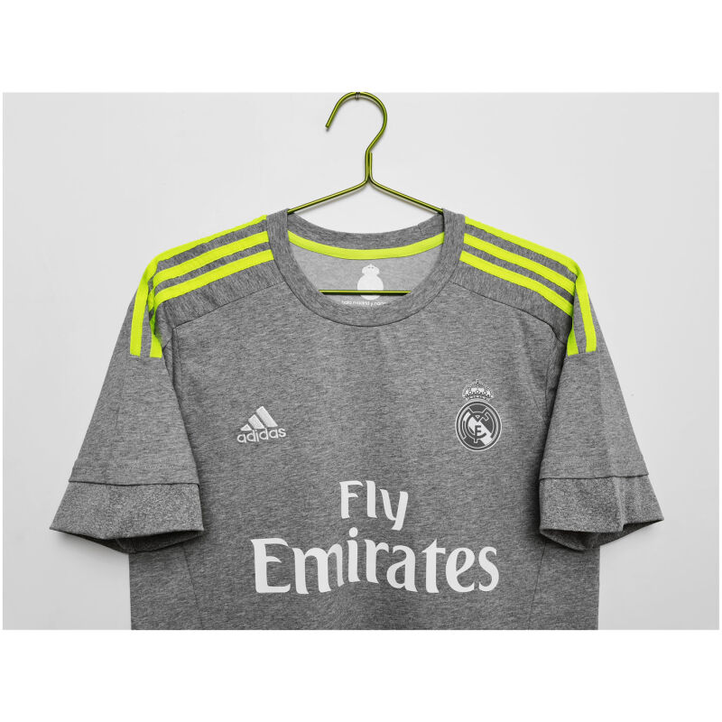 Herren Real Madrid Retro Auswärtstrikot 2015/16