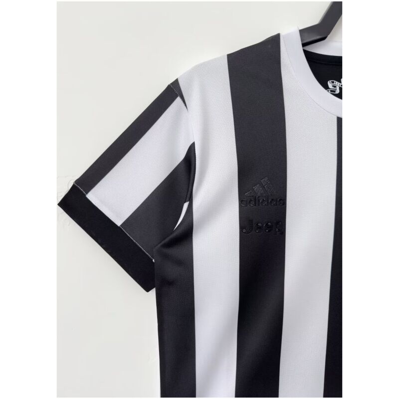 Mens Juventus Retro 120th Anniversary Jersey