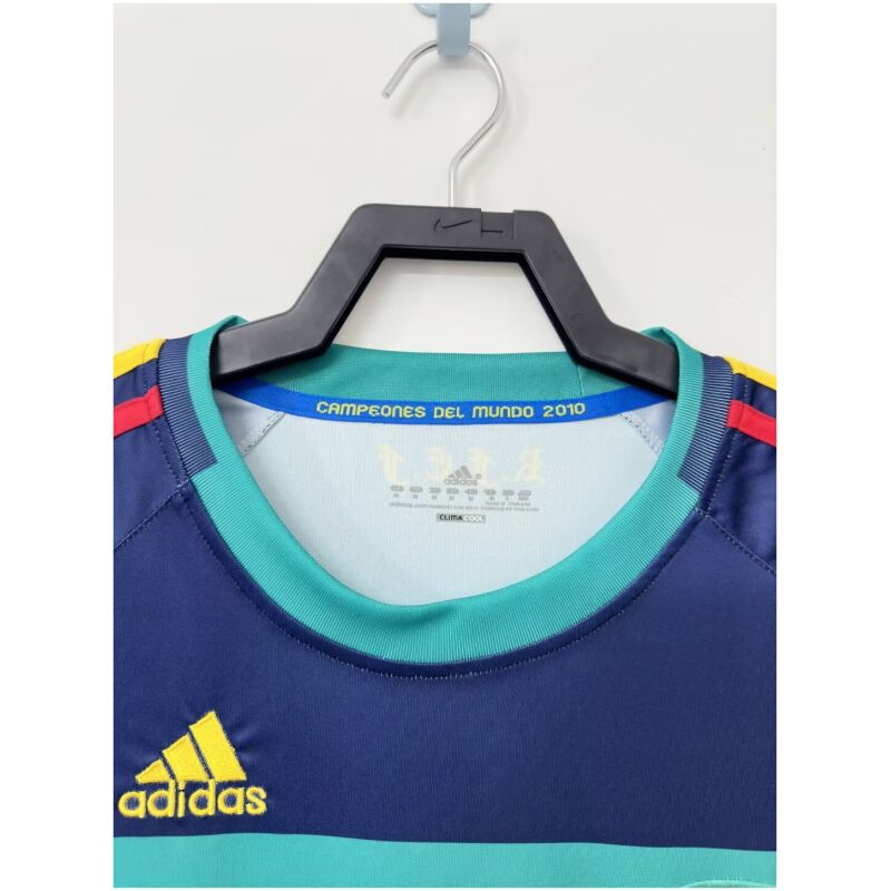 Mens Spain Retro Goalkeeper Green Jersey 2010