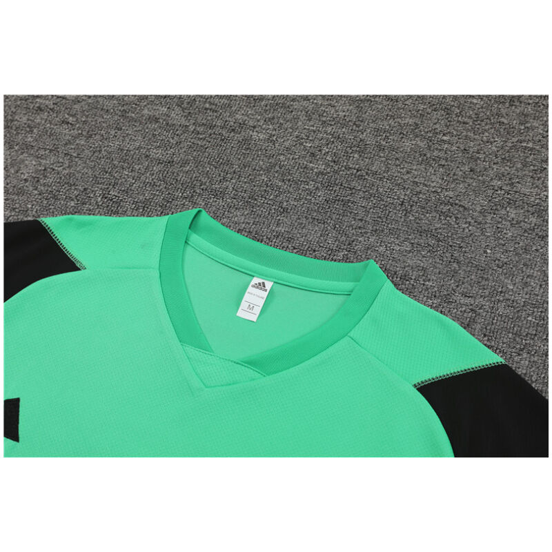 Mens Real Madrid Short Training Suit Green 2023/24