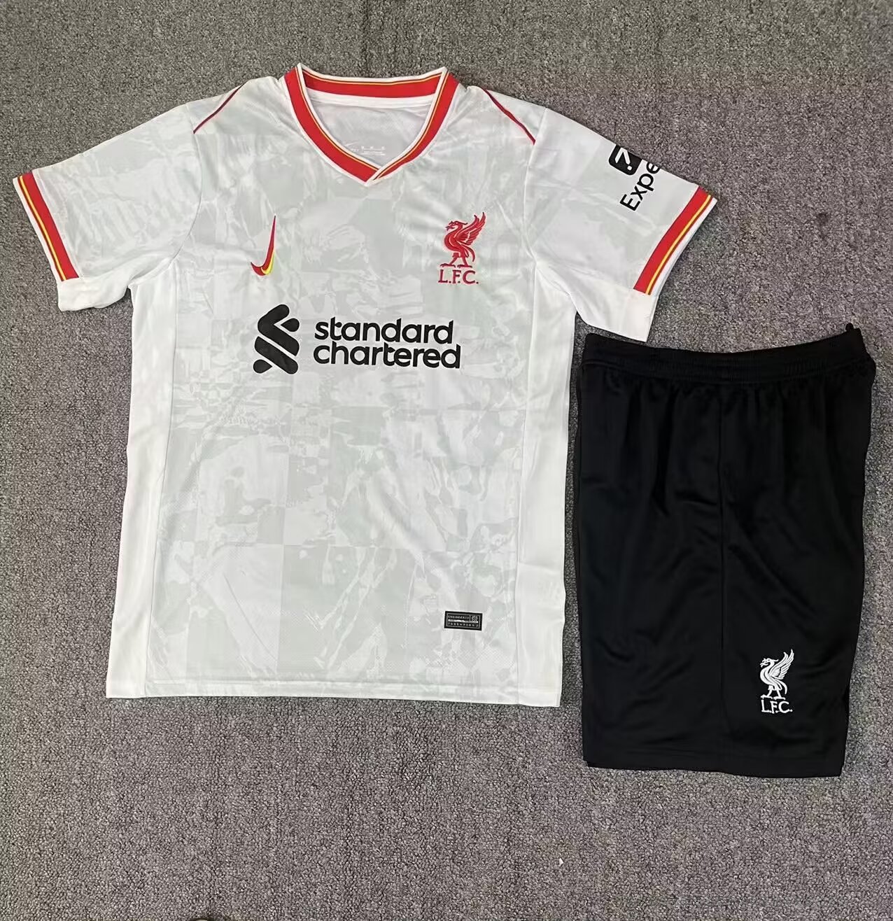 Kids Liverpool Third Jersey 2024/25
