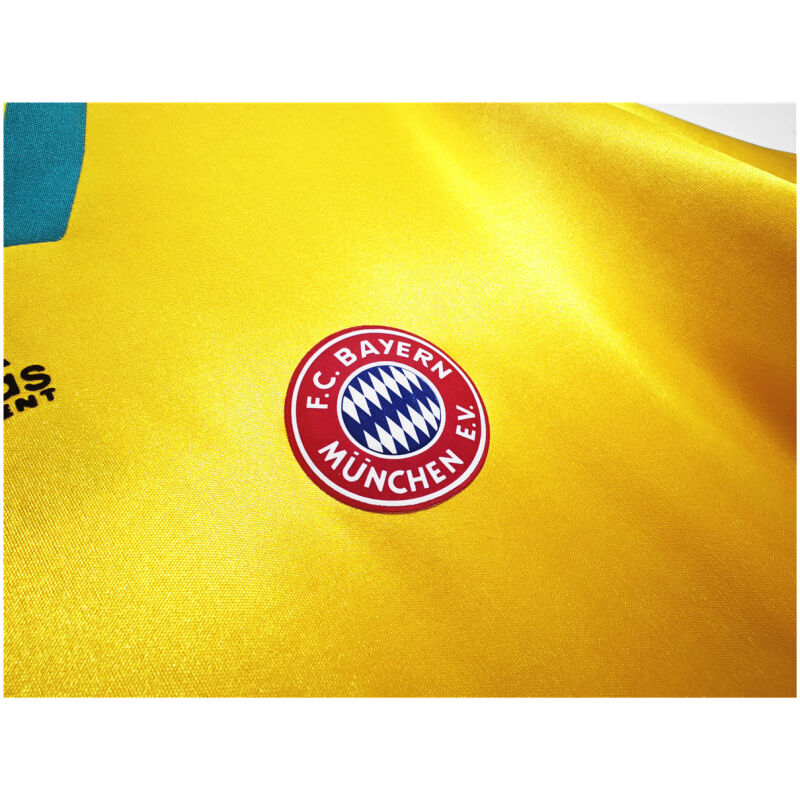 Mens Bayern Munich Retro Away Jersey 1993/95