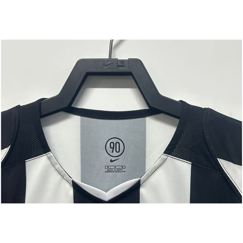 Mens Juventus Retro Home Jersey 2004/05
