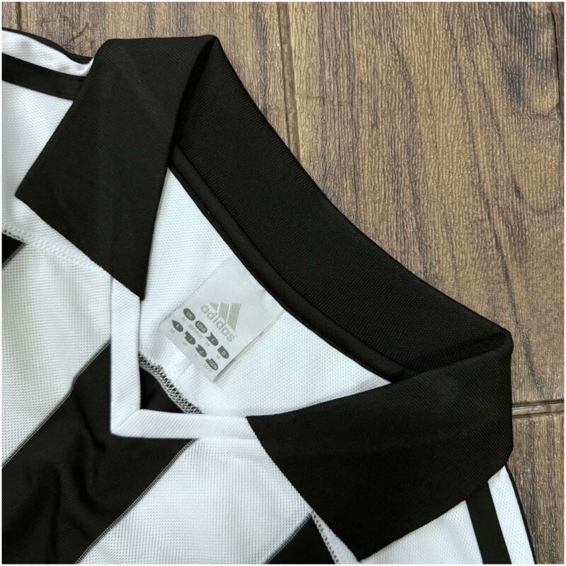 Mens Newcastle United Retro Home Jersey 2003/05
