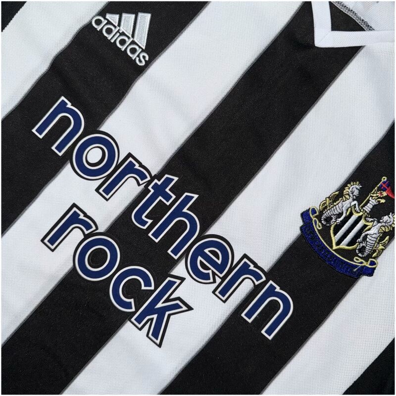 Mens Newcastle United Retro Home Jersey 2003/05