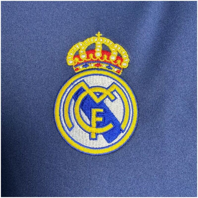 Mens Real Madrid Retro Away Jersey 2005/06