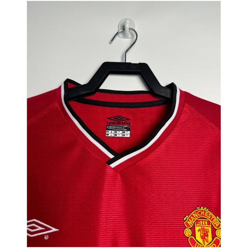 Mens Manchester United Retro Home Jersey 2000/02