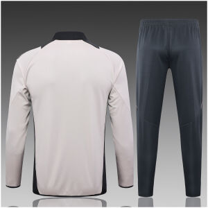 Kinder Real Madrid Jacke + Hose Trainingsanzug Hellgrau 2024/25
