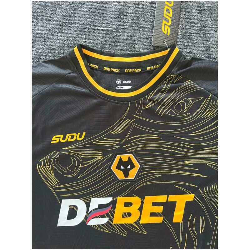 Mens Wolverhampton Away Jersey 2024/25
