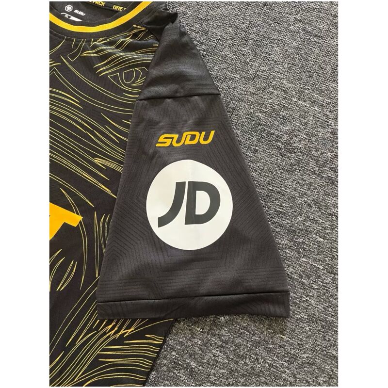 Mens Wolverhampton Away Jersey 2024/25