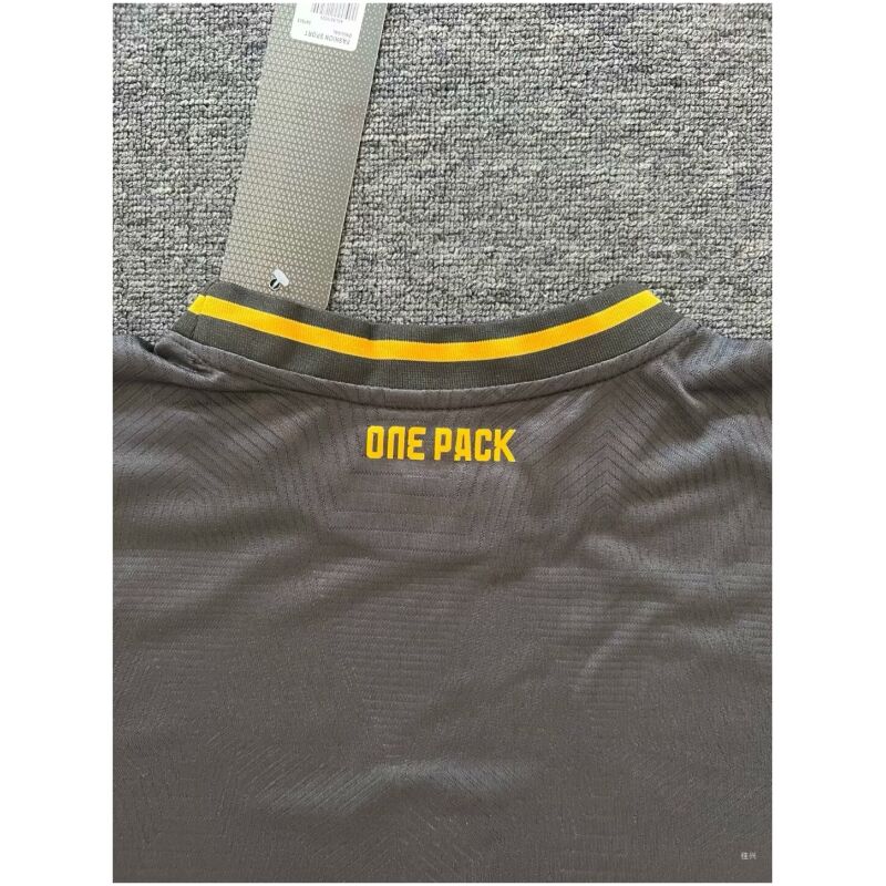 Mens Wolverhampton Away Jersey 2024/25