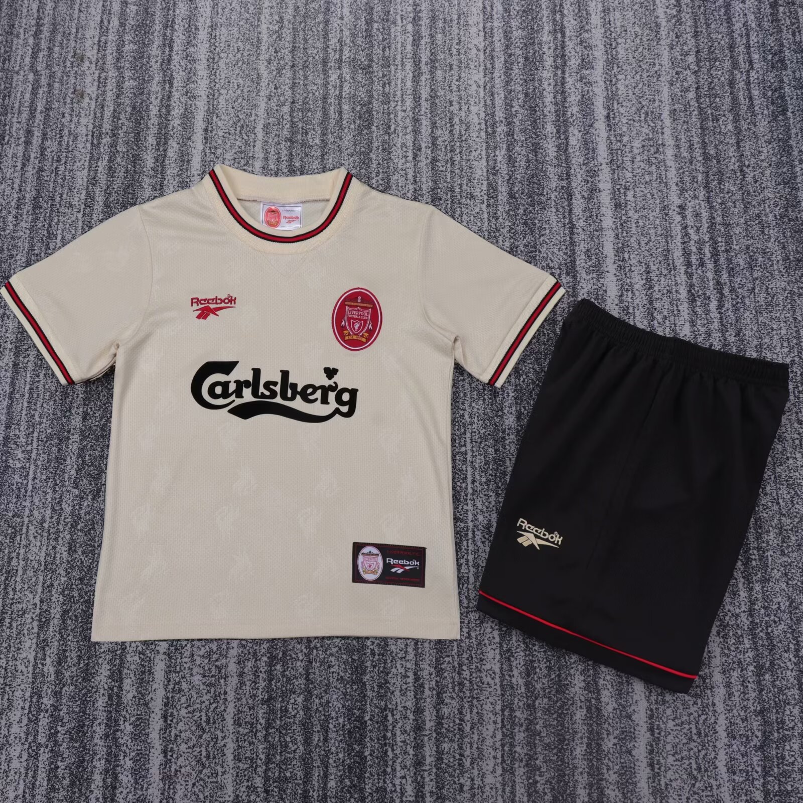 Kids Retro Liverpool Away Jersey 1996/97