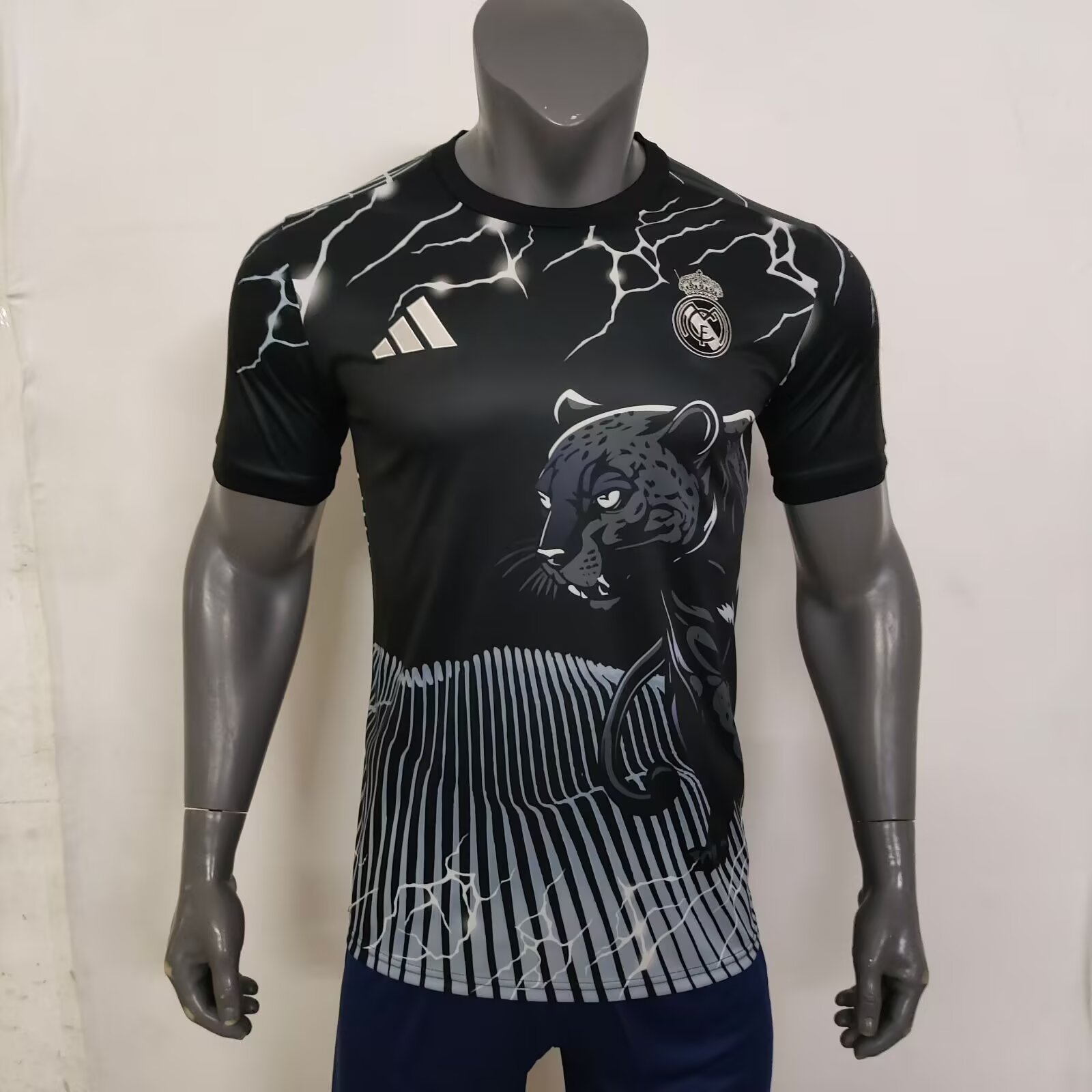 Herren Real Madrid Sonderausgabe Schwarz Leopard Jersey 2024/25