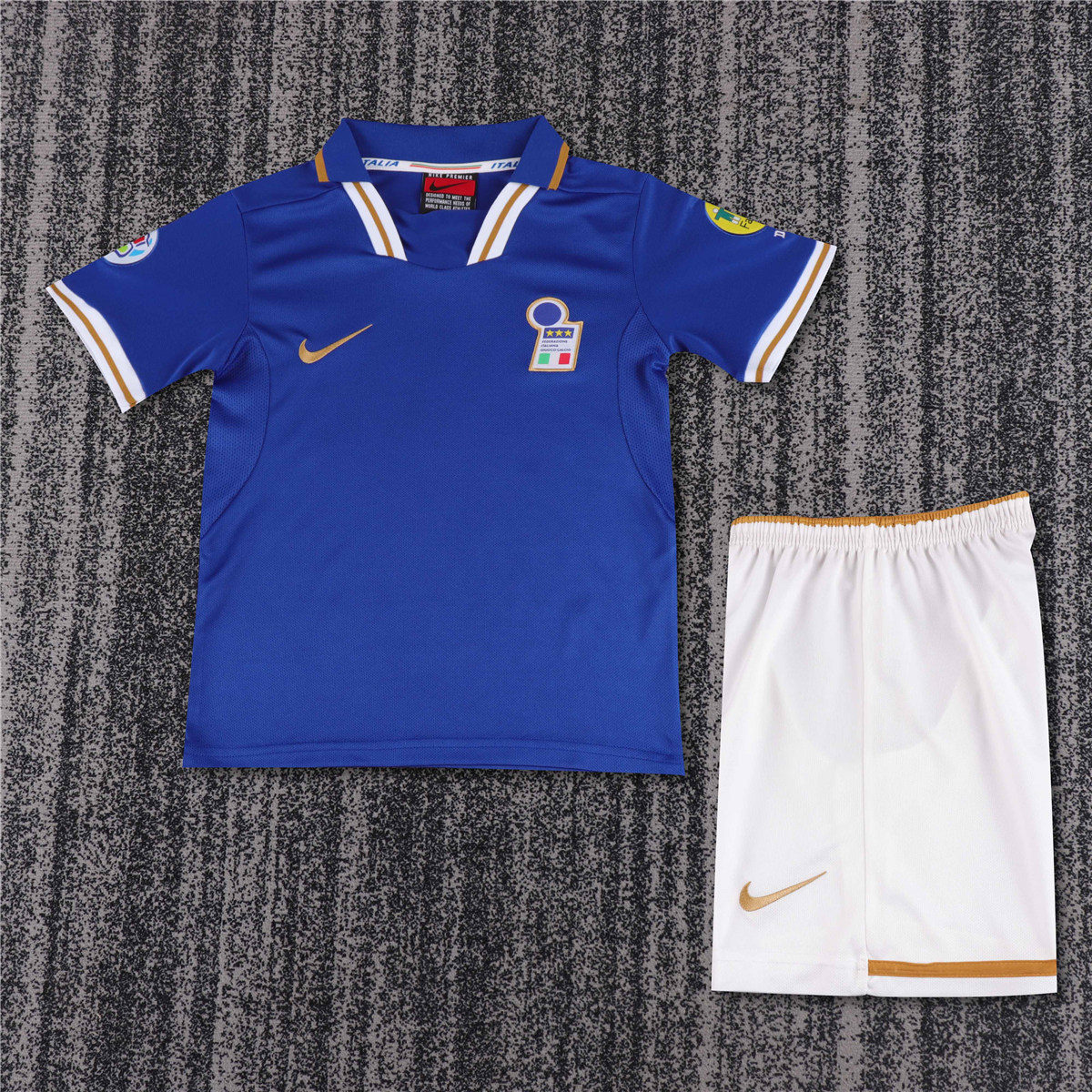 Kids Retro Italy Home Jersey 1996