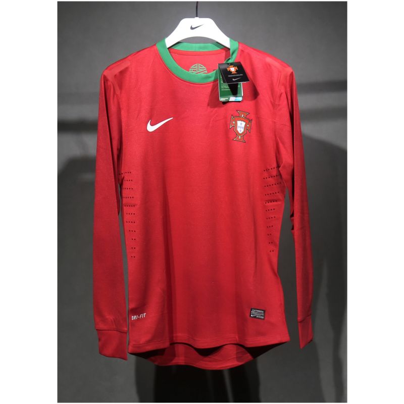 Mens Portugal Retro Home Authentic Long Sleeve Jersey 2012 – Match