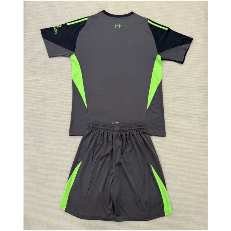 Kids Liverpool Goalkeeper Black Jersey 2025/26