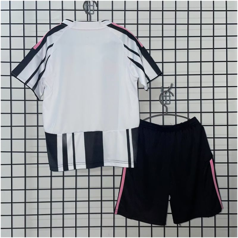 Kids Juventus Home Jersey 2025/26
