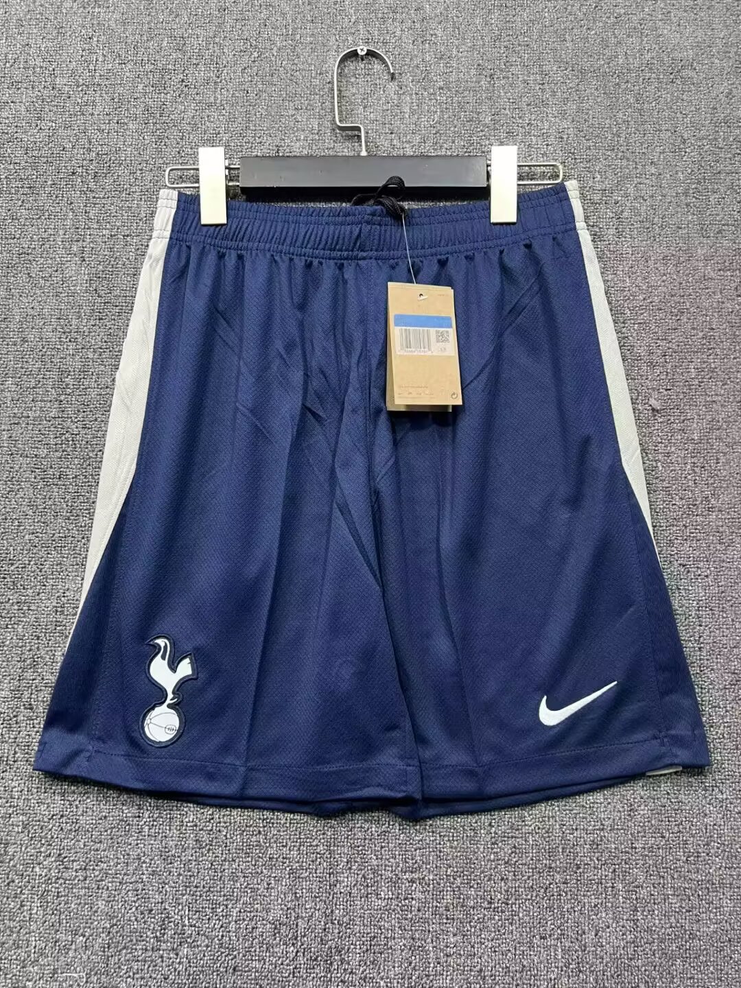 Männer Tottenham Hotspur Heimshorts 2025/26
