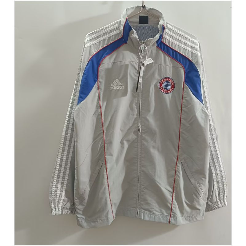 Männer Bayern München Allwetter-Windrunner-Jacke Hellgrau 2025/26-günstige Trikots