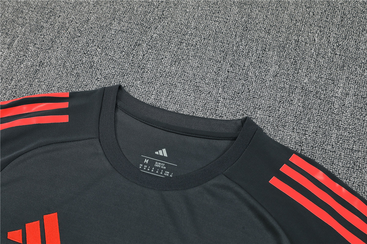 Mens Bayern Munich Short Training Suit Grey 2025/26 Mens Bayern Munich Short Training Suit Grey 2025/26