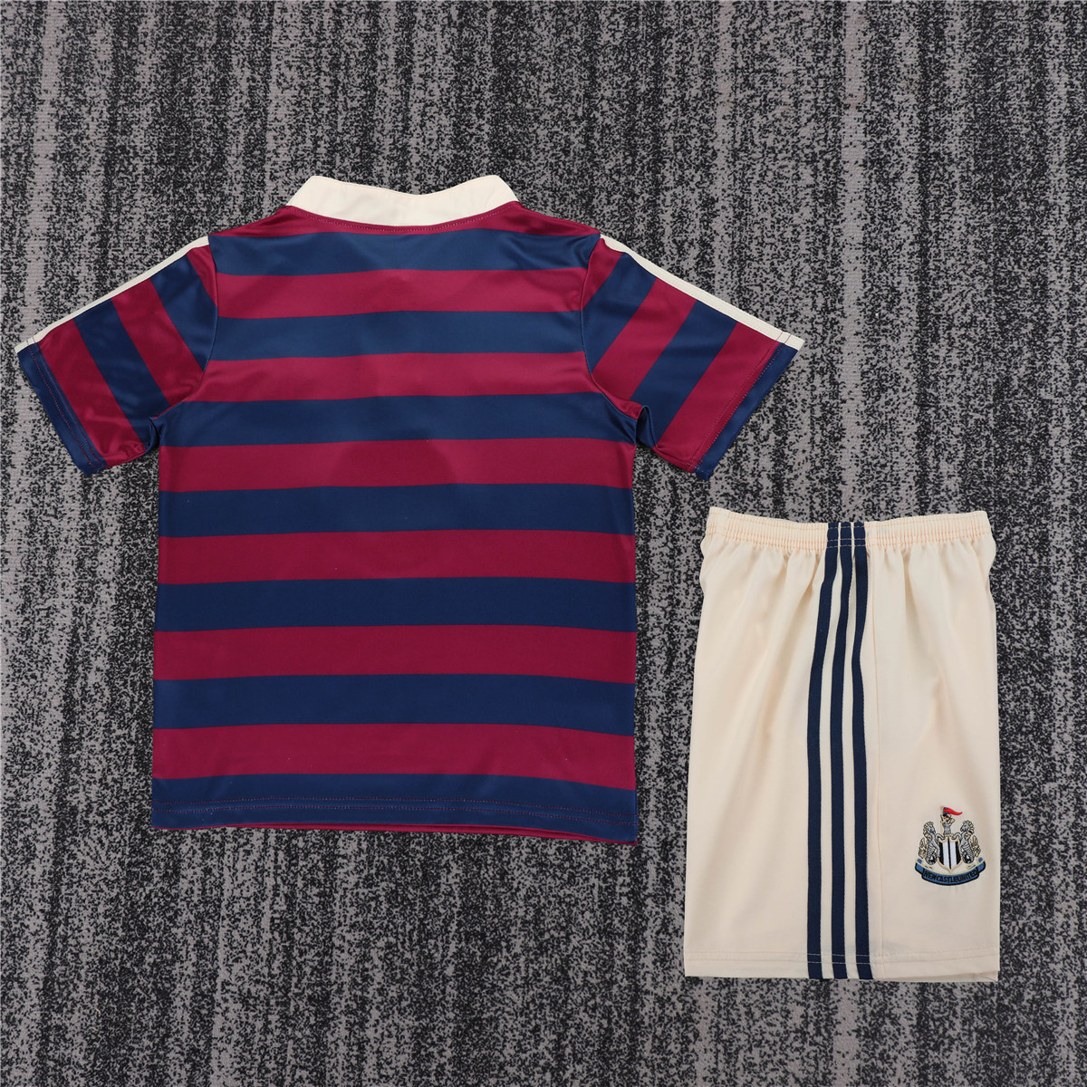 Kids Retro Newcastle United Away Jersey 1995/97 Kids Retro Newcastle United Away Jersey 1995/97