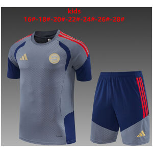 Kids Bayern Munich Short Grey Training Suit 2026/27 Kids Bayern Munich Short Grey Training Suit 2026/27