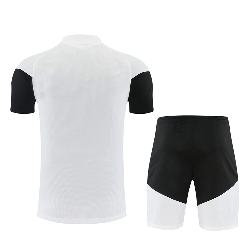 Mens Juventus Short Training Suit White 2026/27 Mens Juventus Short Training Suit White 2026/27 rear view showing clean waistband and athletic cut