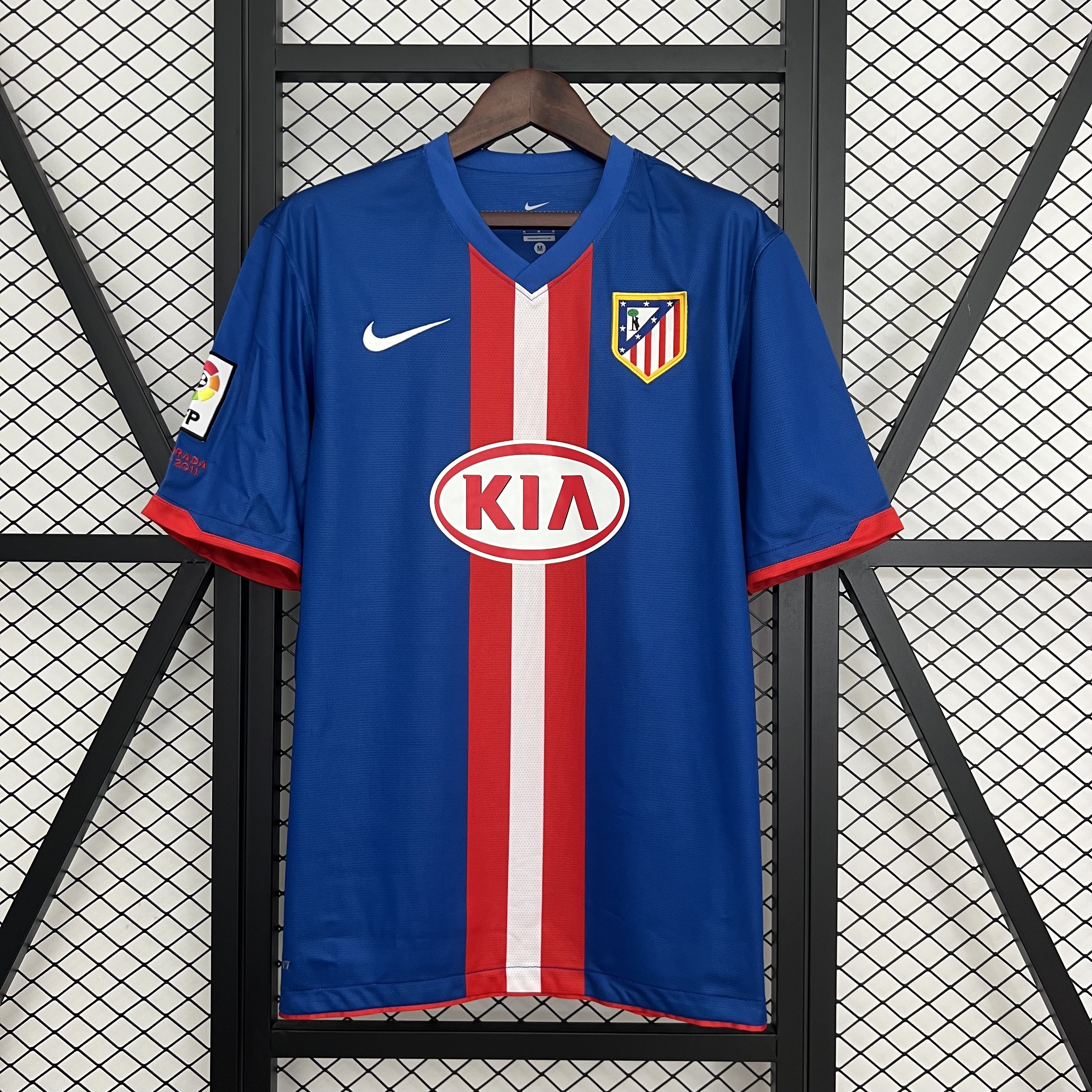 Mens Atletico Madrid Retro Away Jersey 2010/11 Mens Atletico Madrid Retro Away Jersey 2010/11 front view on display
