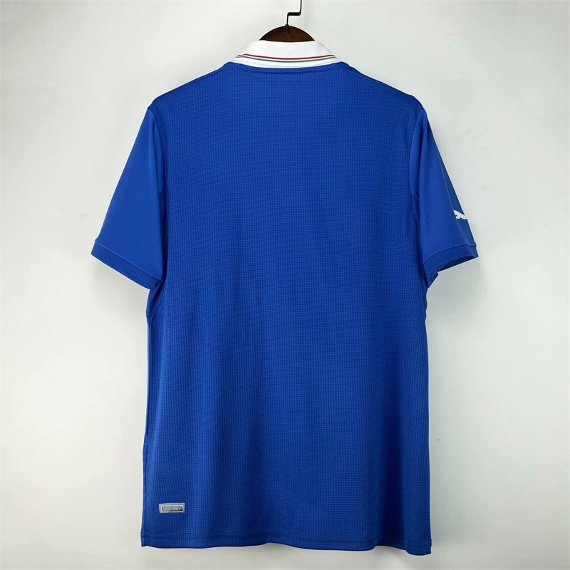 Mens Italy Retro Home Jersey 2012 Mens Italy Retro Home Jersey 2012 rear view showing authentic team styling