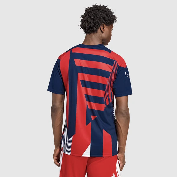 Mens Bayern Munich 26/27 Pre-Match Shirt – Night Indigo/Better Scarlet Mens Bayern Munich 26/27 Pre-Match Shirt – Night Indigo/Better Scarlet