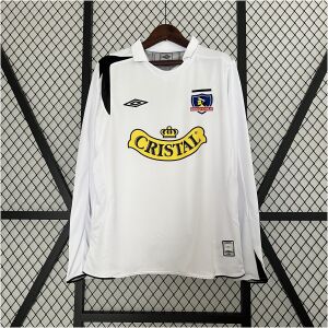 Mens Colo Colo Retro Long Sleeve Home Jersey 2006/07 Mens Colo Colo Retro Long Sleeve Home Jersey 2006/07 front view on display
