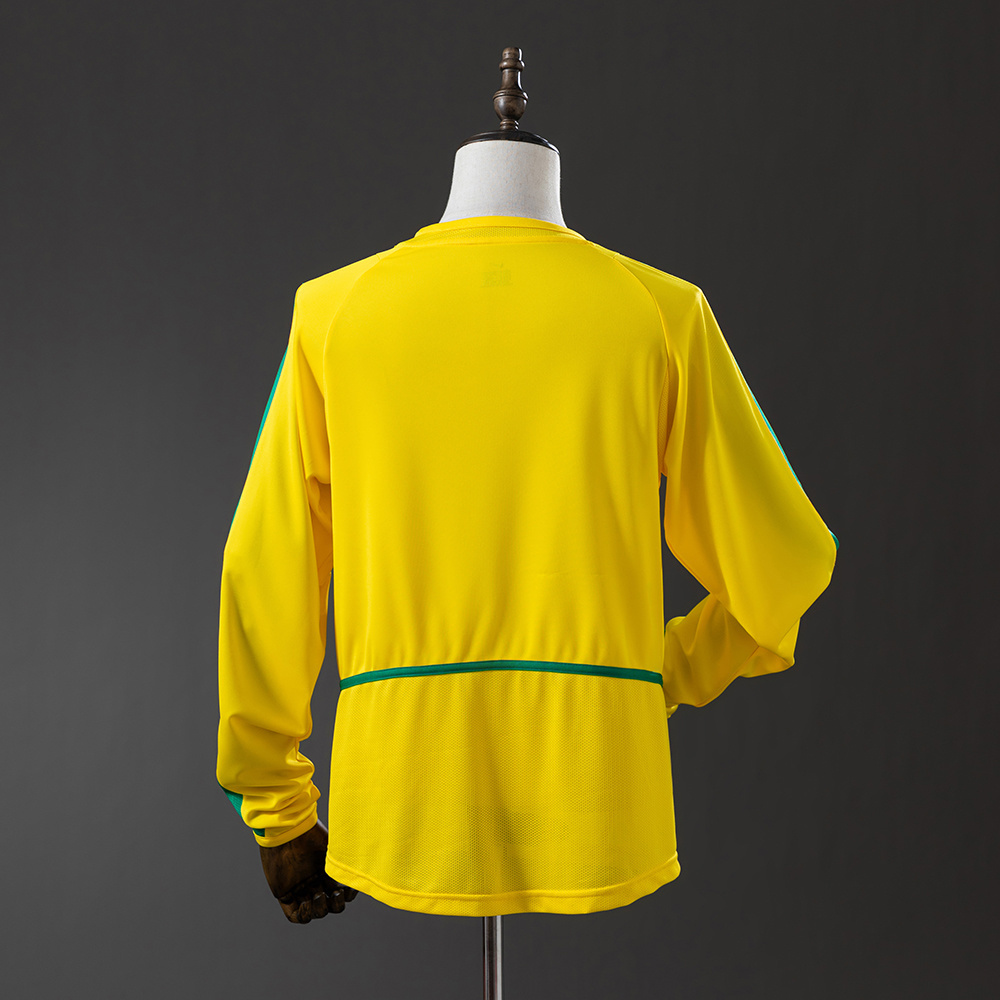 Mens World Cup Brazil Retro Long Sleeve Home Jersey 2002 Mens World Cup Brazil Retro Long Sleeve Home Jersey 2002 back view detail