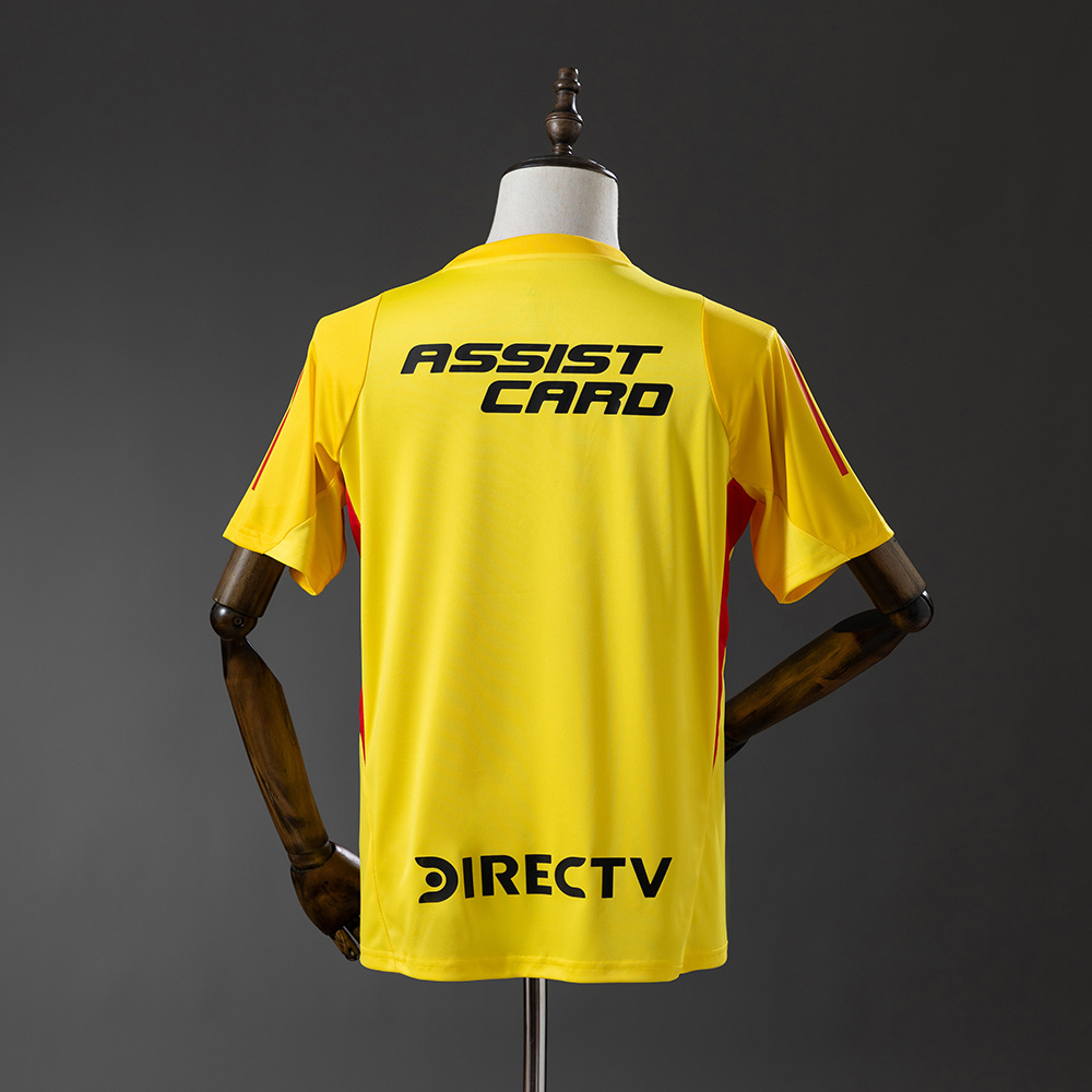 Mens Colo Colo Goalkeeper Jersey 2025/26 Mens Colo Colo Goalkeeper Jersey 2025/26 rear view showing matching team styling
