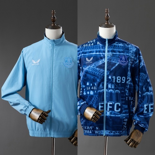 Mens Everton Trench Coat Reversible Blue Windbreaker 2025/26 Mens Everton Trench Coat Reversible Blue Windbreaker 2025/26 showing reversible blueprint stadium graphics and full front zipper