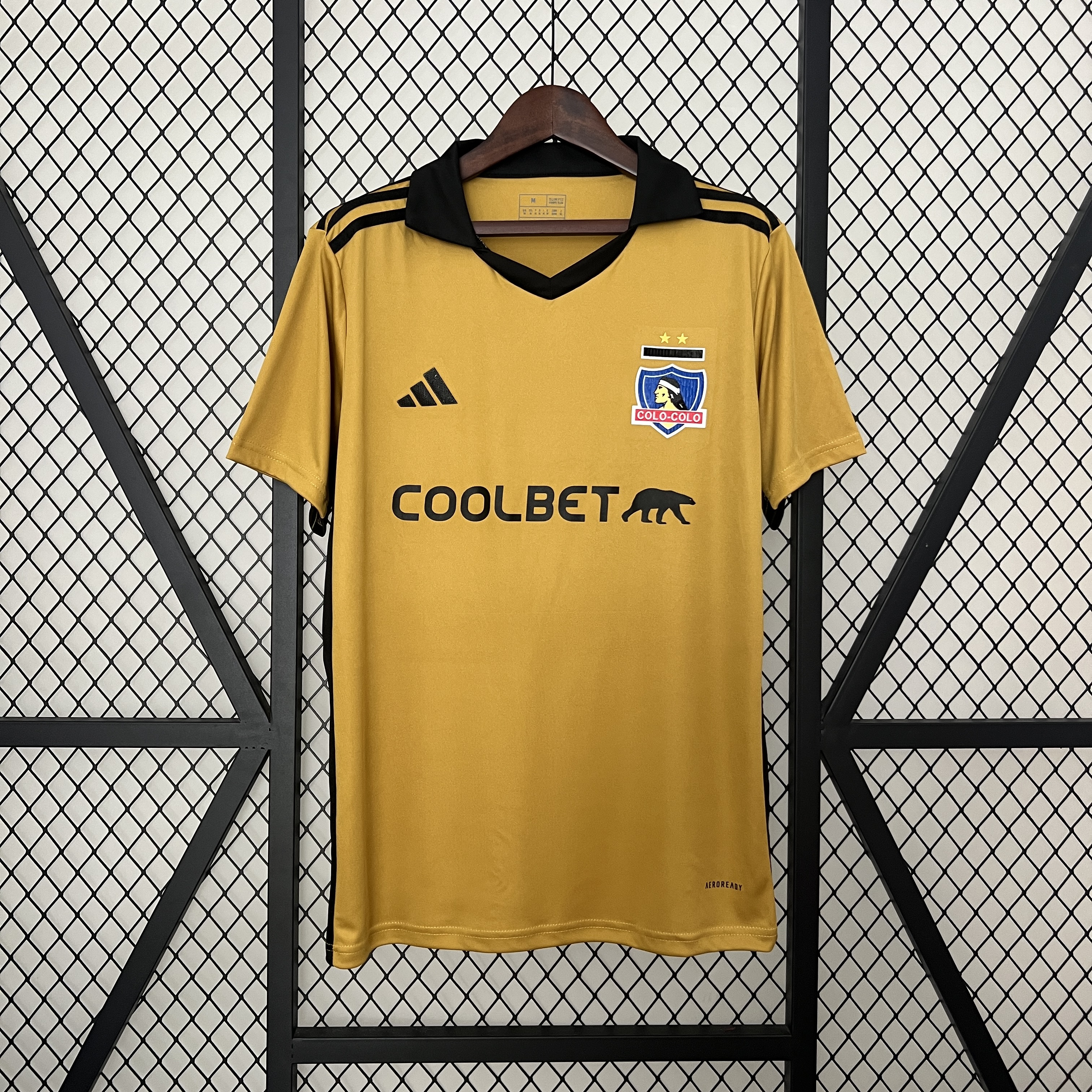 Mens colo colo game Fourth Jersey 2024/25 Mens colo colo game Fourth Jersey 2024/25 front view showing gold torso