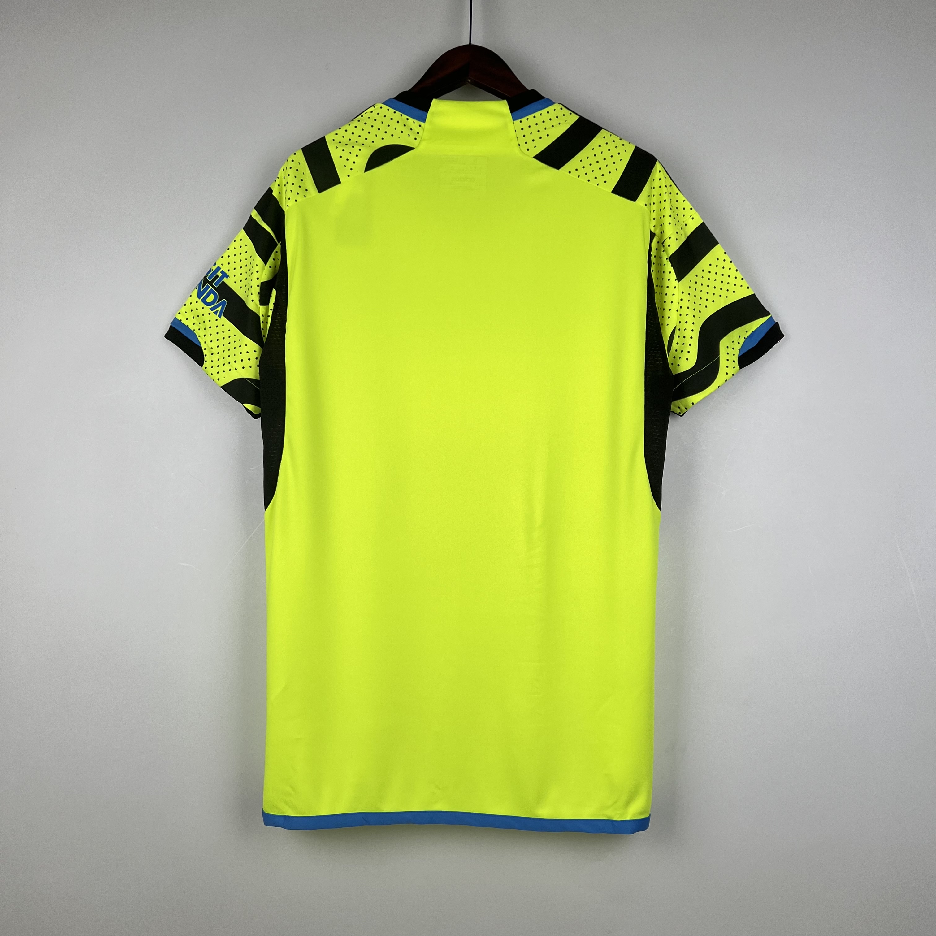 Mens Arsenal Away Jersey 2023/24 Mens Arsenal Away Jersey 2023/24 back view detail