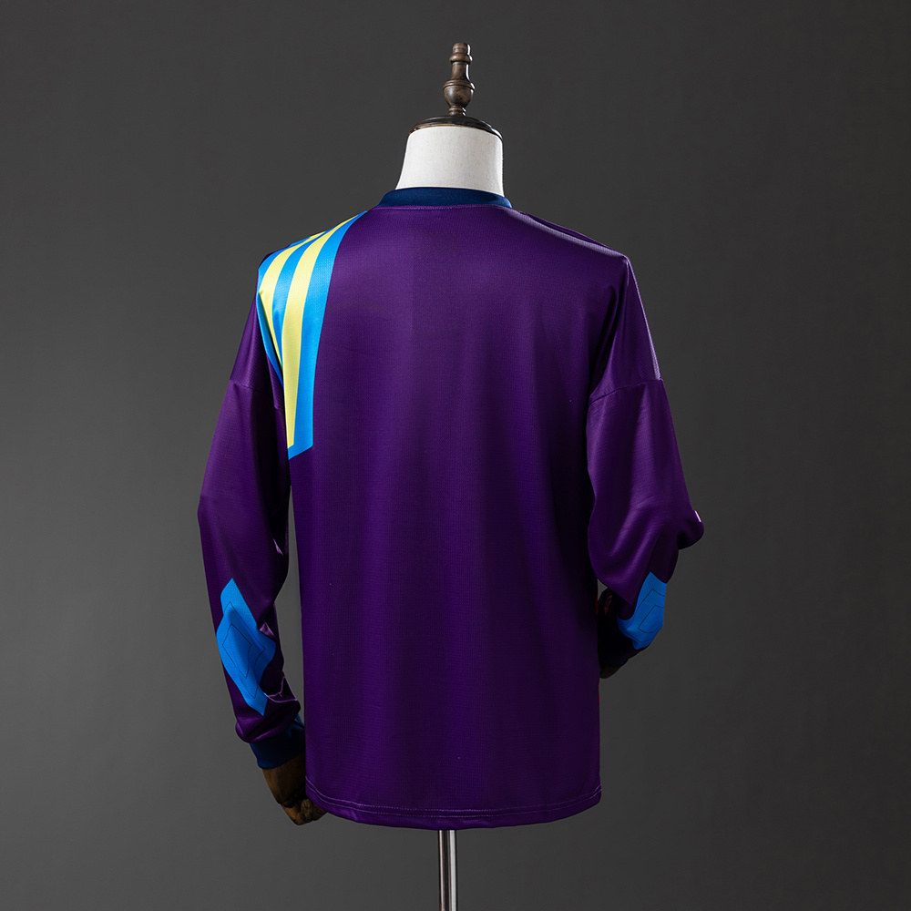 Mens Manchester United Retro Long Sleeve Goalkeeper Jersey 1992/94 Mens Manchester United Retro Long Sleeve Goalkeeper Jersey 1992/94 back view detail