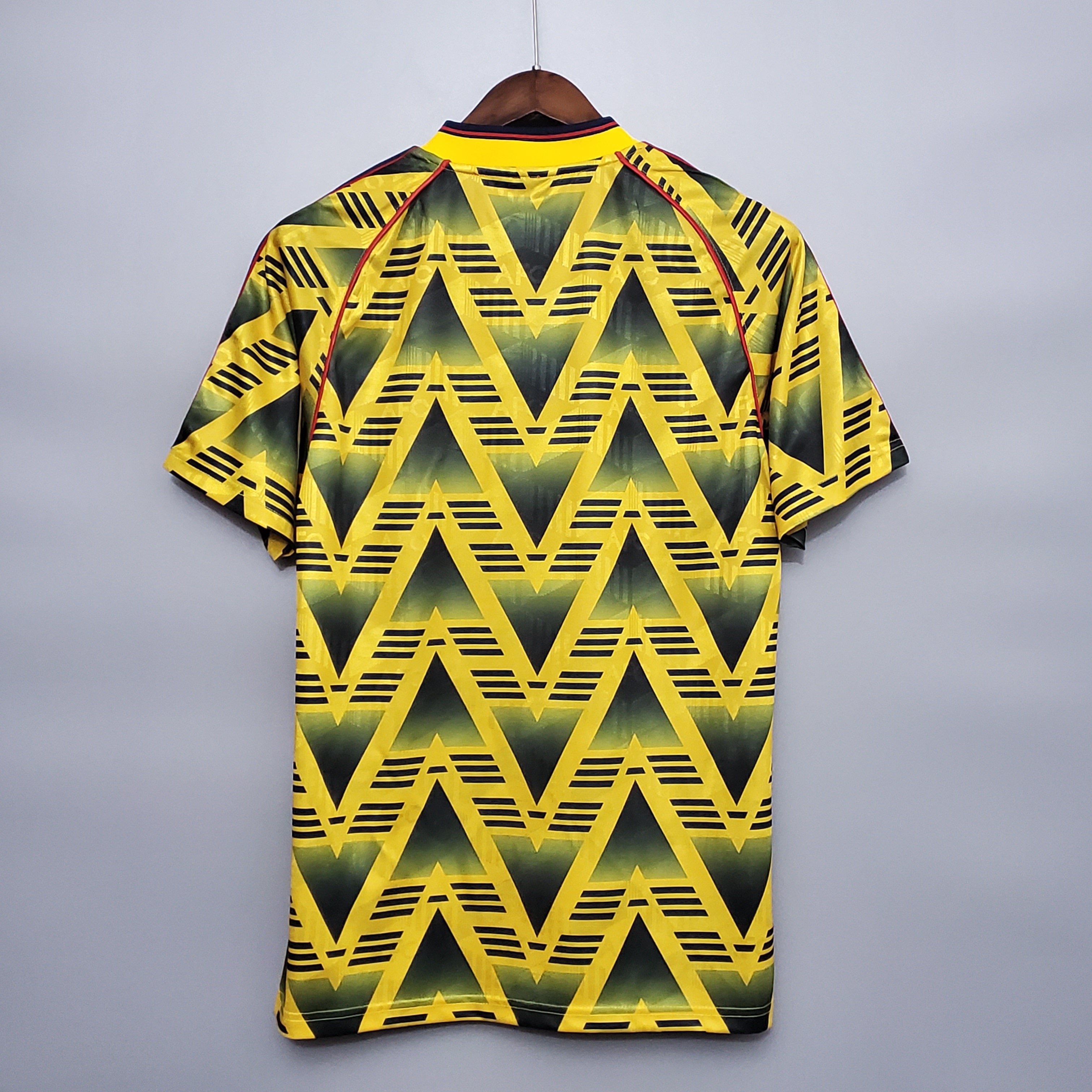 Mens Arsenal Retro Away Jersey 1991/93 Mens Arsenal Retro Away Jersey 1991/93 back view detail