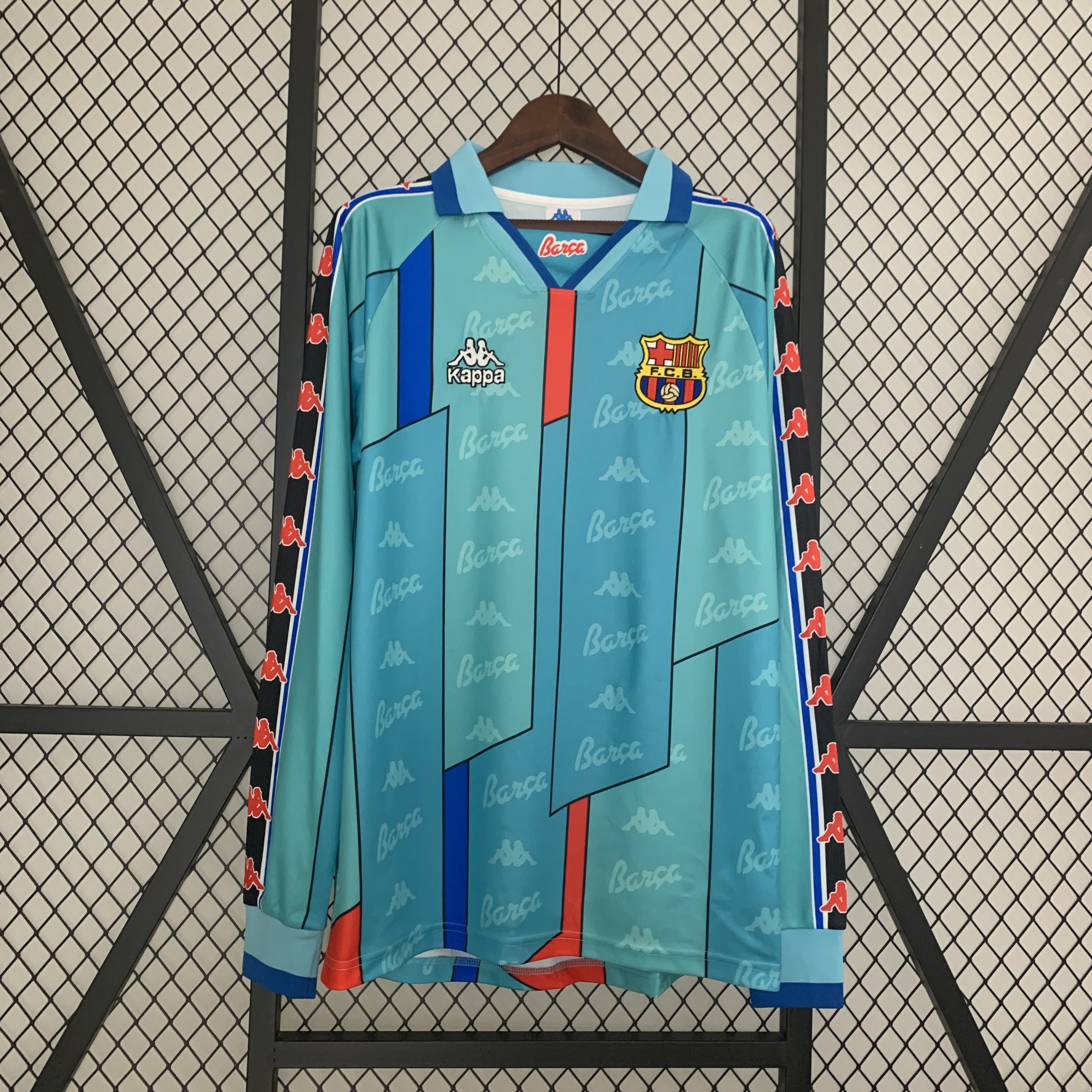 Mens Barcelona Retro Long Sleeve Away Jersey 1996/97 Mens Barcelona retro away jersey 1996/97 light teal front view