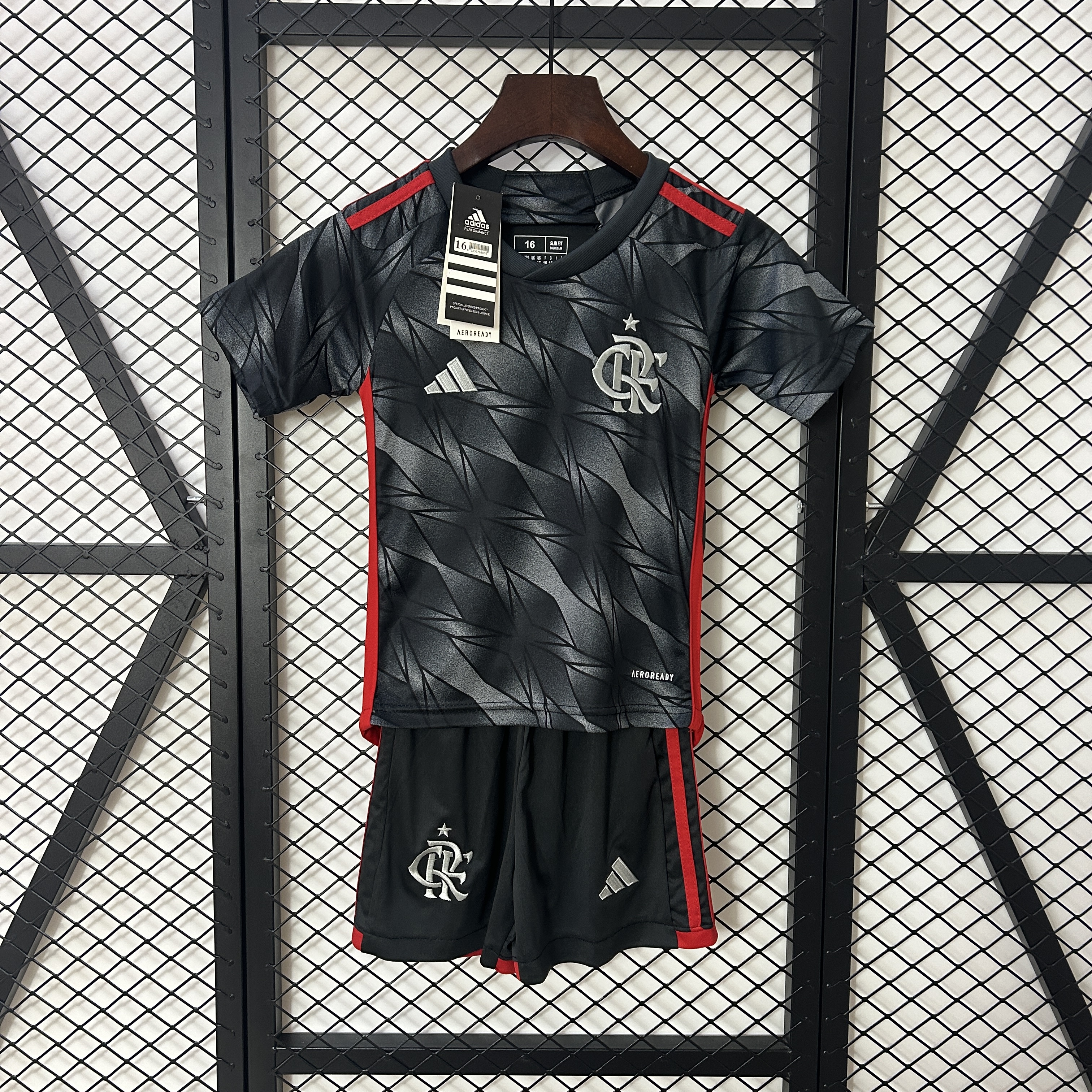 Kids Flamengo Third Kit 2024/25 Kids Flamengo Third Kit 2024/25 front view on display