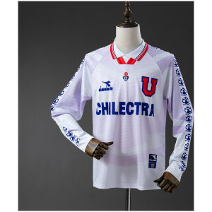 Mens Universidad de Chile Long Sleeve Away Jersey 1996/97 Mens Universidad de Chile Long Sleeve Away Jersey 1996/97 front view on display