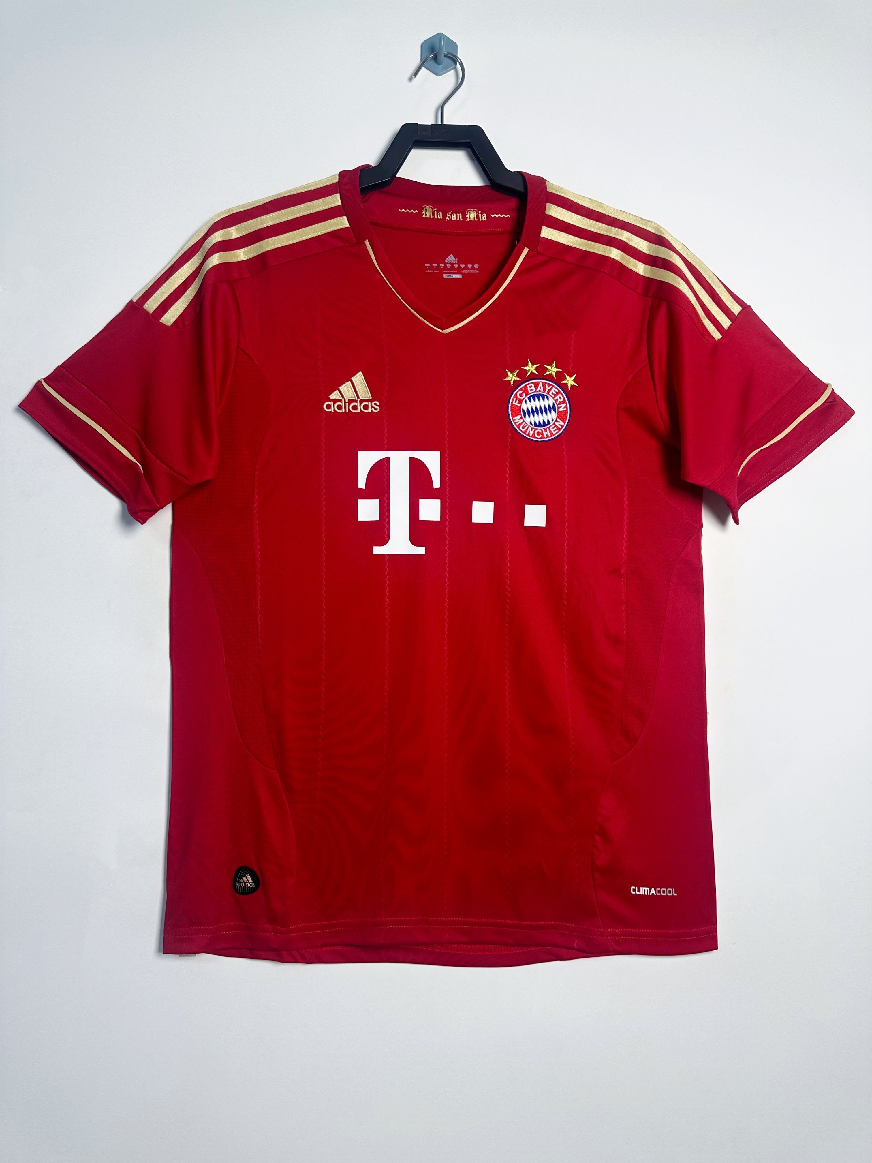 Mens Bayern Munich 12/13 Home Retro Shirt Mens Bayern Munich 12/13 Home Retro Shirt
